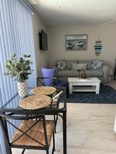 100 Steps to the beach with a heated pool!!