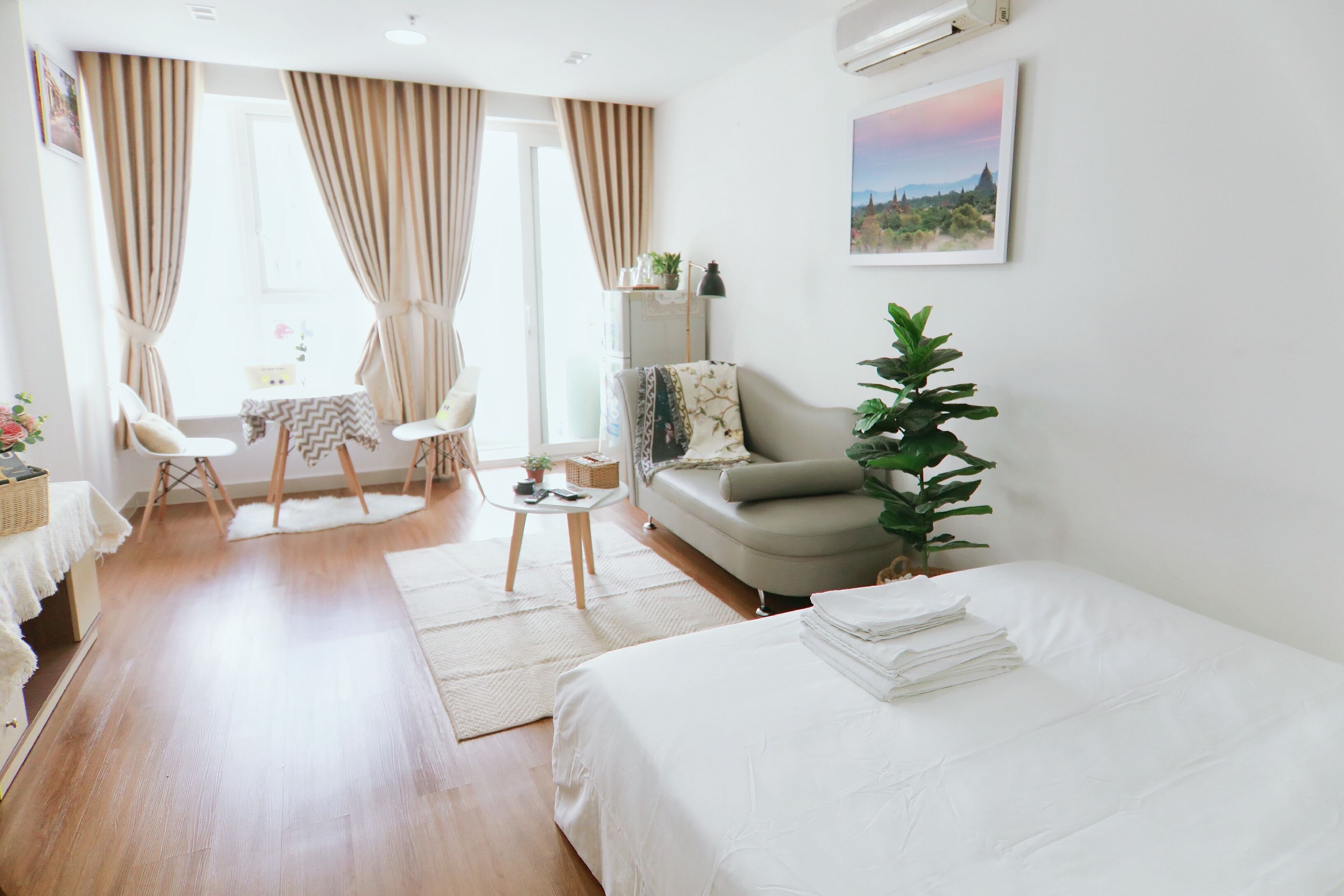 1 bedroom, free minibar, desk, laptop workspace