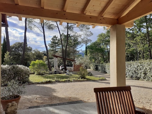 Chalet surrounded by nature 2.5 km from BEDOIN