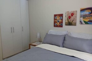 2 habitaciones, tabla de planchar con plancha y wifi 