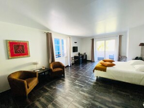 Coffres-forts dans les chambres, décoration personnalisée