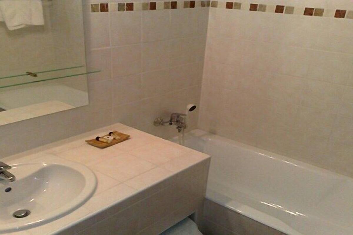 free toiletries, hair dryer, towels