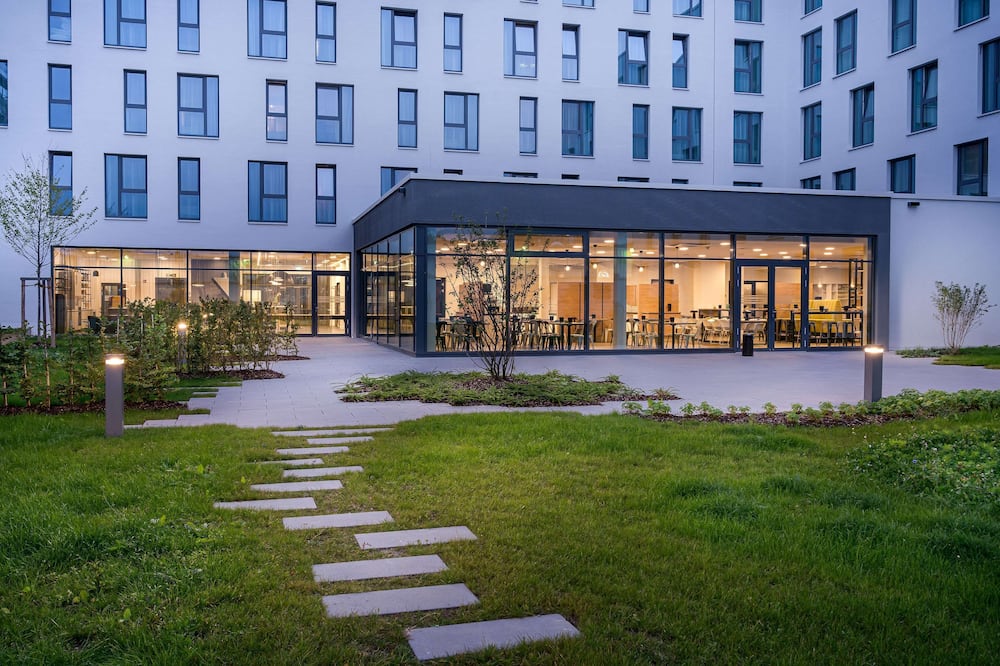 elaya hotel augsburg, Trademark by Wyndham