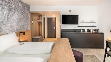 Apartment | Schreibtisch, laptopgeeigneter Arbeitsplatz, schallisolierte Zimmer