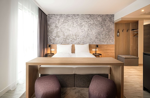 elaya hotel augsburg, Trademark by Wyndham