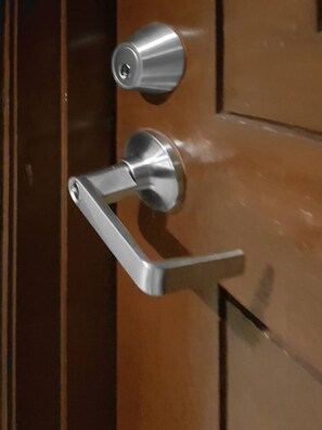 Håndklær, såpe og toalettpapir