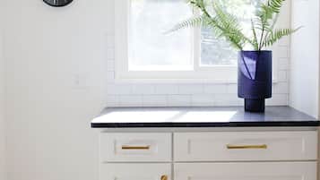 3 bedrooms, iron/ironing board, travel cot, WiFi