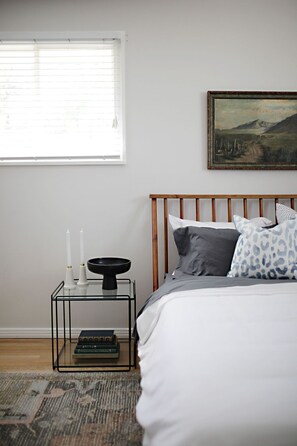 3 bedrooms, iron/ironing board, travel crib, WiFi