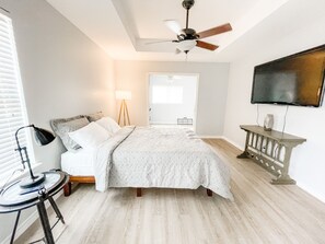 3 camere, una scrivania, ferro/asse da stiro, Wi-Fi gratuito