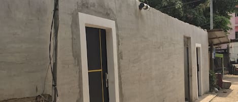 施設の入り口