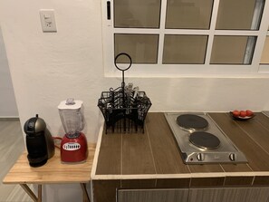 Microwave, oven, coffee/tea maker, cookware/dishes/utensils - Enjoy and rest in the Mexican Caribbean.  (Cataluña)