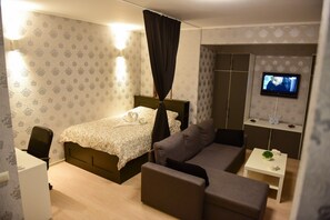 1 bedroom, WiFi, bed sheets - Garsoniera Spatioasa and Terasa Militari / Dr. Taberei (Sector 6)