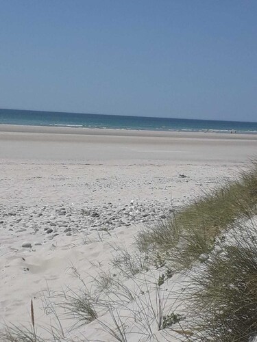 2-person gîte 7 minutes from surf spots, beaches and hiking trails.