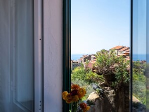 Interior - Stunning villa for 6 people with TV, terrace and panoramic view (Cipressa)