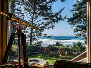 Interior - Tyee Lodge Oceanfront B&B (Newport)