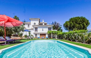 Pool - Stunning home in Villanueva Rosario (Villanueva Rosario)