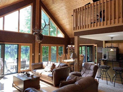 Northwoods Paradise on Keyes Lake sleeps 12