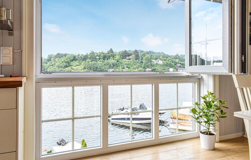 Beautiful home in Os with WiFi