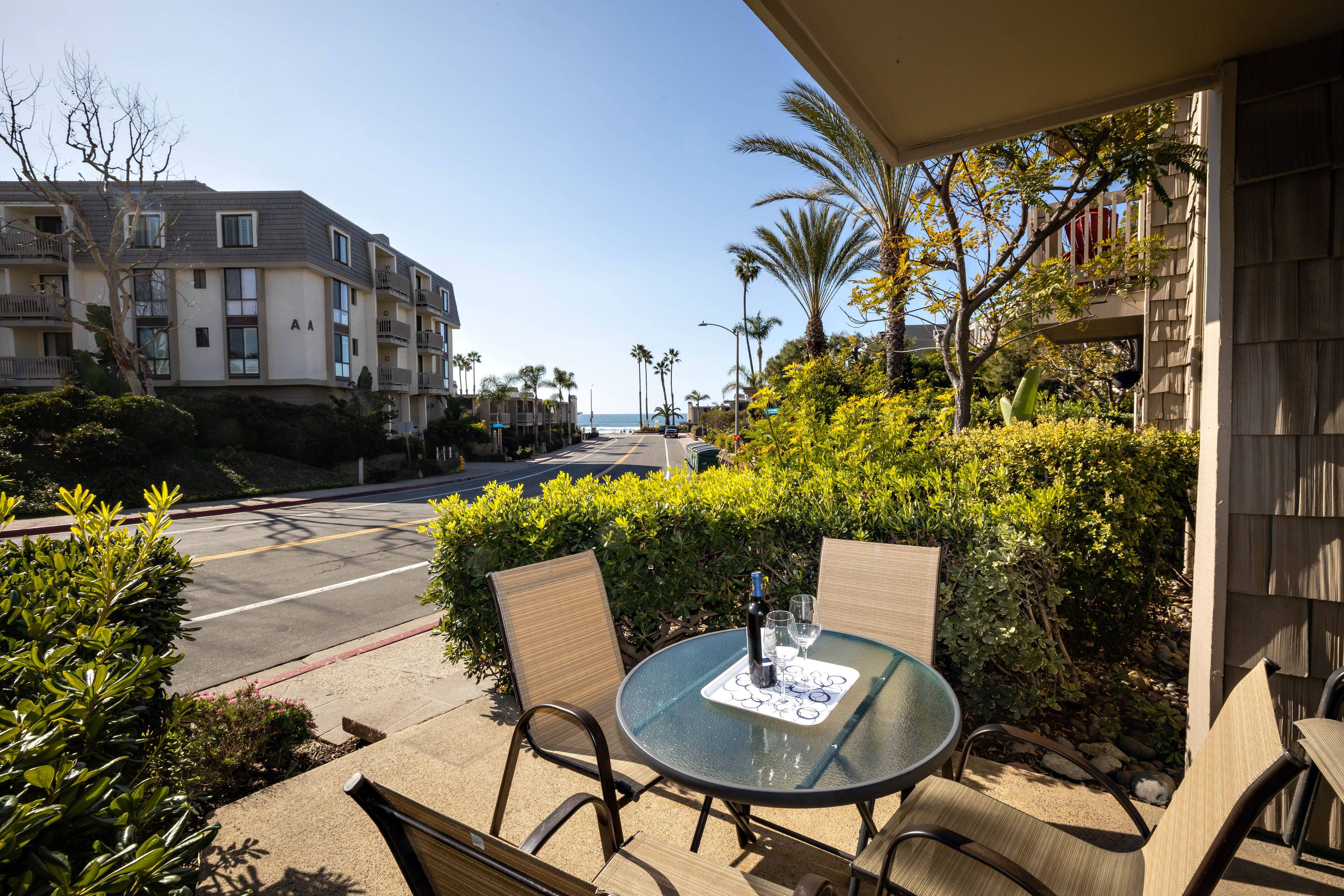 Beautiful Beach Cottage Starting at $96 a Night! 1,141 Sq Ft