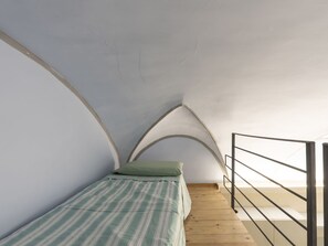 1 bedroom, travel crib, free WiFi, bed sheets - Nice apartment for 4 guests with A/C, WIFI and TV (Finale Ligure)