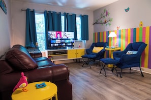 Smart TV, video-game console