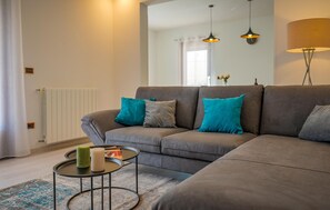 TV - Gorgeous home in Labin with WiFi (Labin)