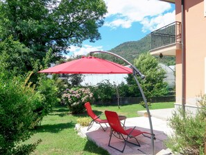 Terrace/patio - Cosy apartment for 2 guests with WIFI, TV, patio and pets allowed (Mergozzo)