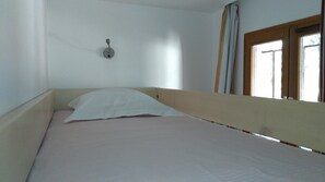 Zimmersafe, Reisekinderbett, WLAN, Bettwäsche