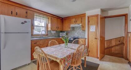 Täydellinen Family Beach House - kävelymatkan päässä Scarborough Beachistä