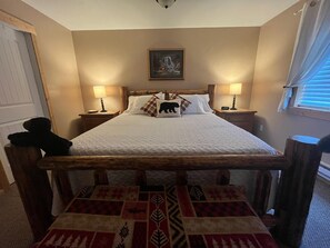 1 chambre, lit avec matelas à plateau-coussin, bureau