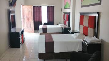 Basic Shared Dormitory | Free WiFi