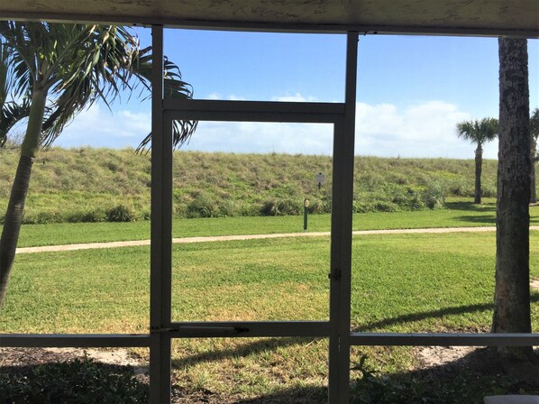 Interior - BEACH FRONT RETREAT....Golf,4 Pools, Tennis, Pickleball, Fitness,Restaurant,Tiki (Fort Pierce)
