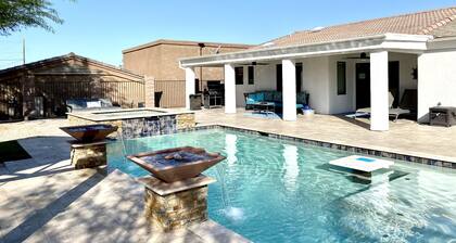 Kaunis Lake House!