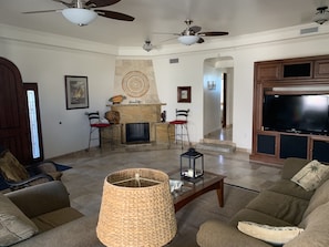 TV, fireplace