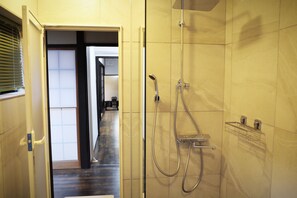Casa bàsica (Private Vacation Home) | Dutxa