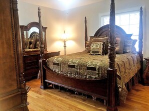 3 slaapkamers, een bureau, een strijkplank/strijkijzer, gratis wifi