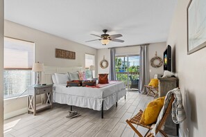 6 bedrooms, iron/ironing board, travel crib, free WiFi