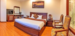 高级双人房或双床房 | 迷你吧、办公桌、笔记本电脑工作区、隔音