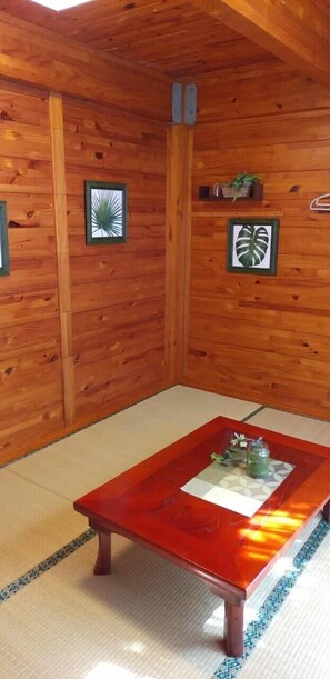 Forest Rabbit | Free WiFi - Forest Rabbit (Onna)