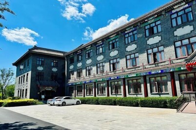Tianjin Binhai One Hotel