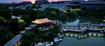 Tianjin Binhai One Hotel