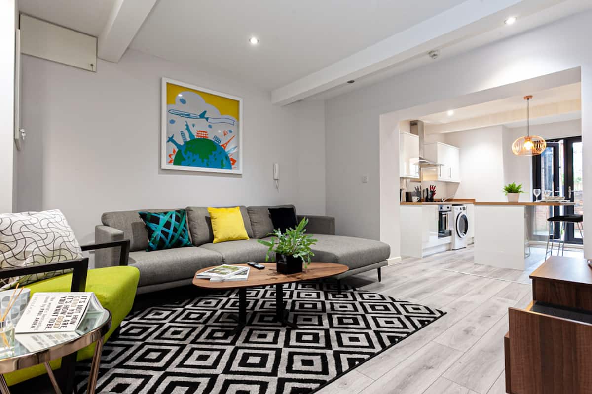 Apartment, Private Bathroom (The Courtyard City Haven ) | Lounge
