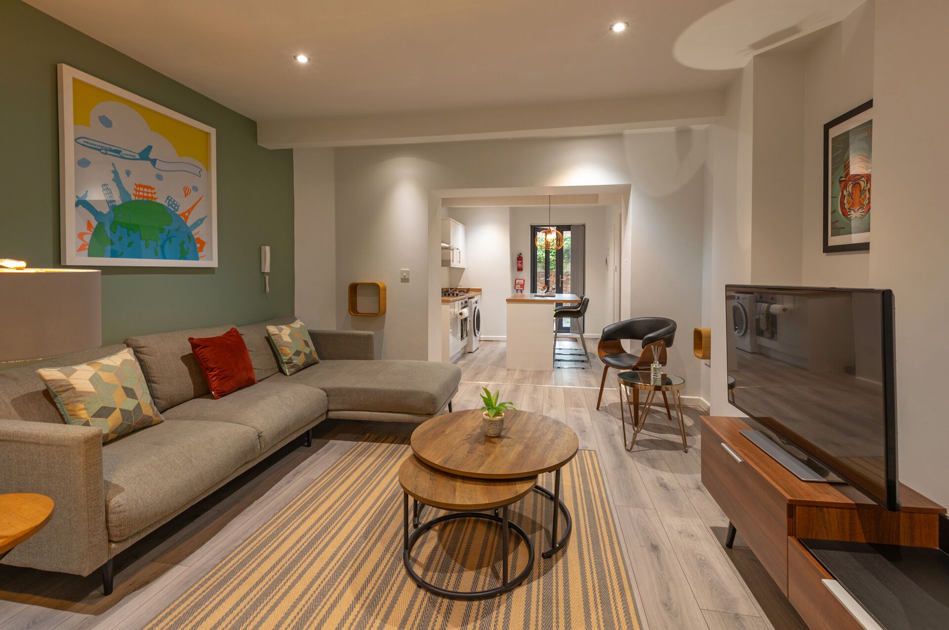 Apartment, Private Bathroom (The Courtyard City Haven ) | Lounge