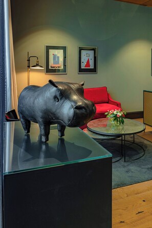 Junior Suite, 1 Bedroom | Minibar, in-room safe, desk, laptop workspace - Hotel U14, Autograph Collection (Helsinki)