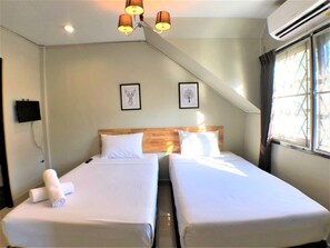 Superior Twin Room, 2 Twin Beds | Free WiFi, bed sheets - Sumalee Residence (Pattaya)