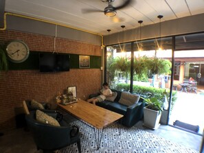 ロビー応接スペース