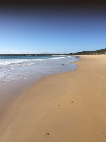 Silver Waters -Large Family Home to Retreat, Unwind and Relax - Close to Beaches