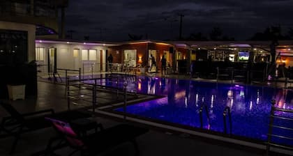 Villa Park Hotels