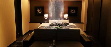 Standard Room | Individually decorated, individually furnished, blackout drapes