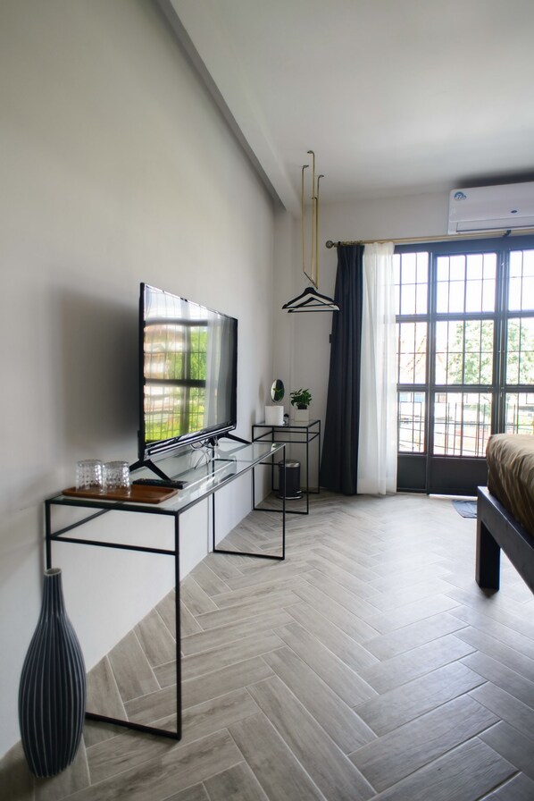 Premium bedding, blackout drapes, iron/ironing board, rollaway beds - 87 Oldtown @ River Pier (Bangkok)